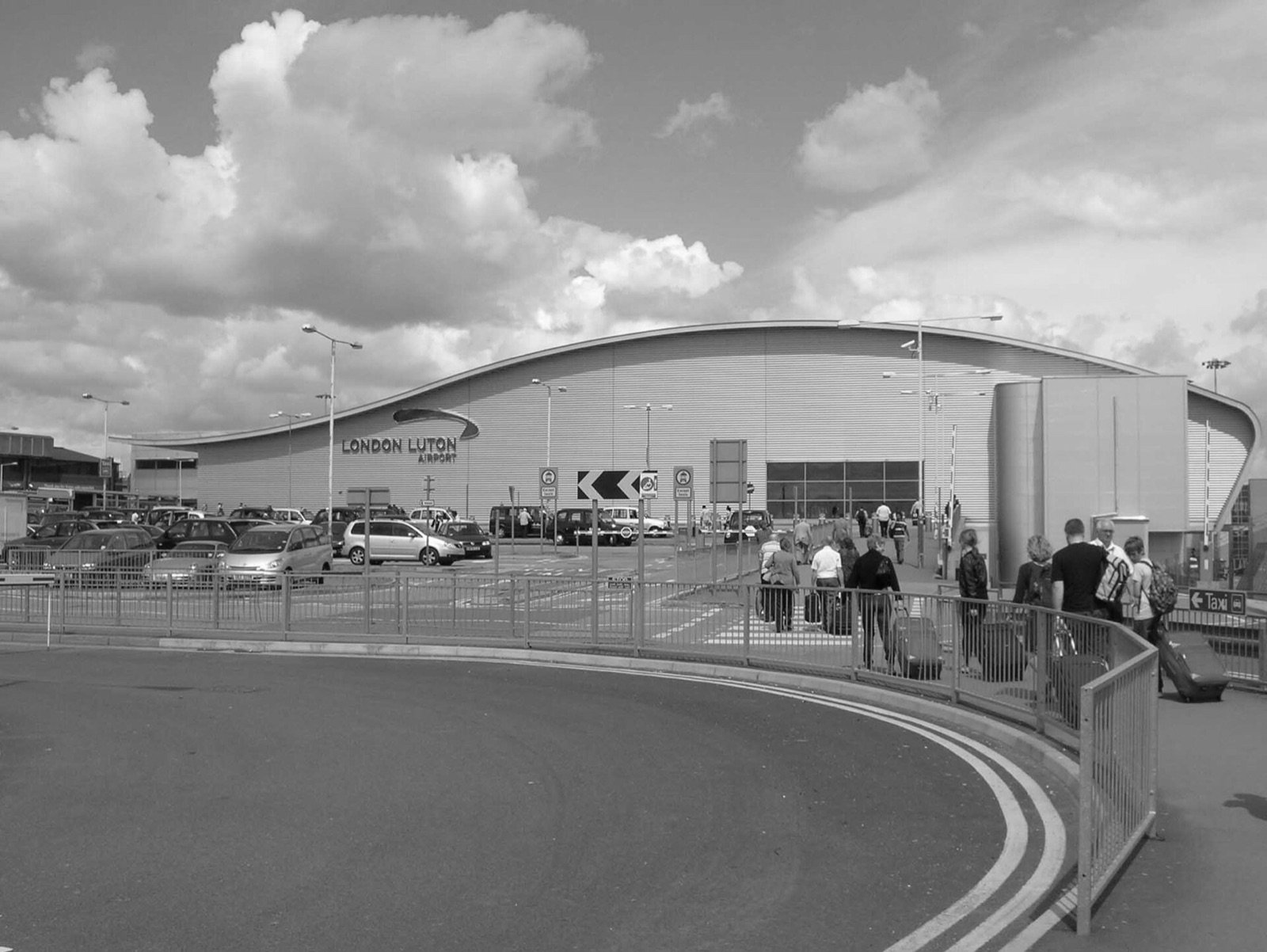 Luton Airport (LTN)